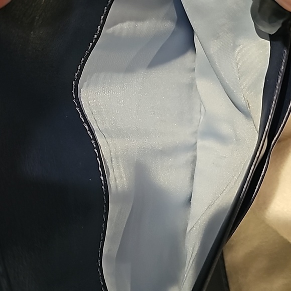 Coach navy blue leather wallet clasp closure multiple car slots - Picture 11 of 11